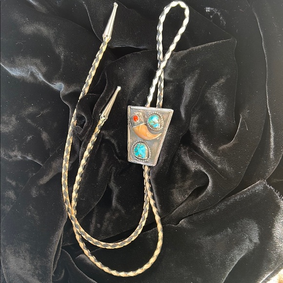 Vintage Navajo Turquoise and Coral Silver Bolo Tie Bennett Clasp - Picture 4 of 7